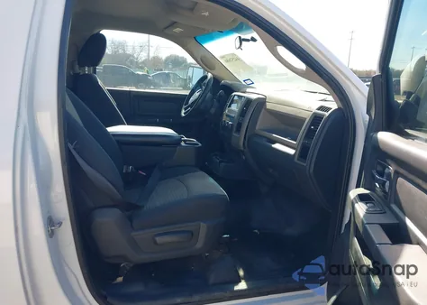 2012 Ram 1500 St z USA, uszkodzony, nr VIN 3C6JD6DP5CG241286